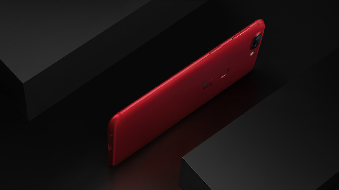 oneplus-5t-lava-red-limited-edition-img-06