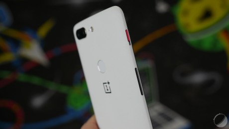 oneplus-5t-sandstone-white-23