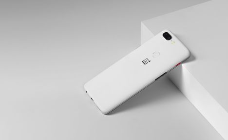 oneplus-5t-sandstone-white-30