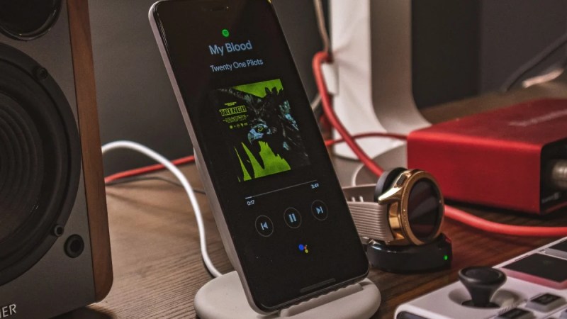 Quel est le meilleur chargeur sans fil à induction pour smartphone en 2025 ?