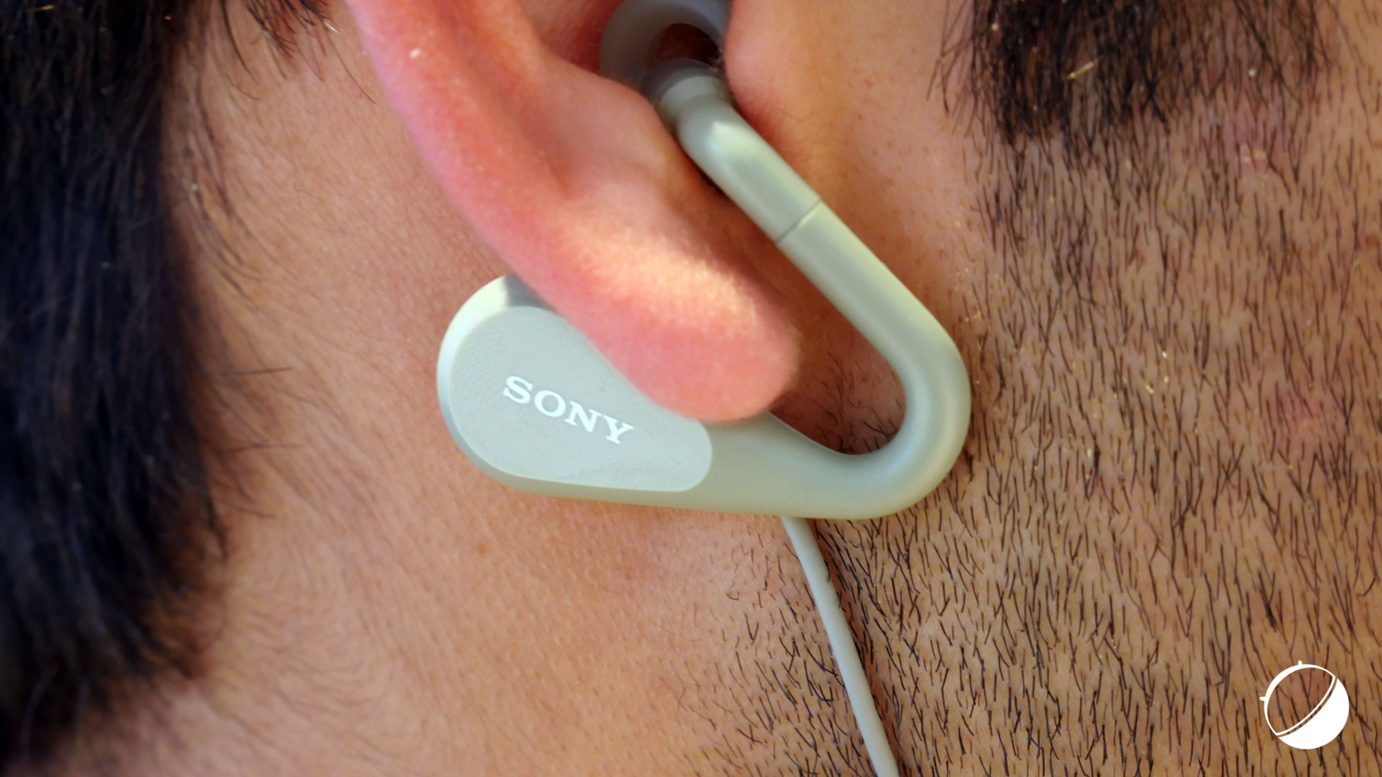 Sony Xperia Ear Duo fil 2