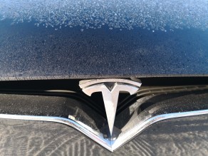 tesla-model-x-neige- (1) cof