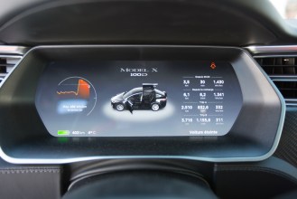 tesla-model-x-neige- (6) tesla-model-x-neige- (6)