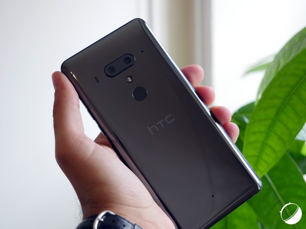 HTC U12 Plus dos