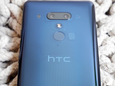 HTC U12 Plus transl