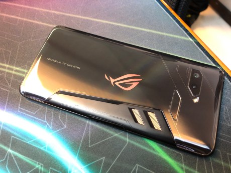 Asus ROG Phone dos