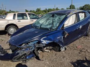 Tesla Model 3 destroyed une
