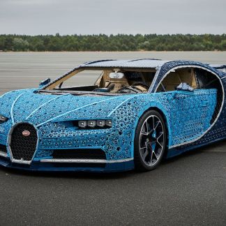 Une Bugatti Chiron qui roule grâce à un million de pièces Lego Technic