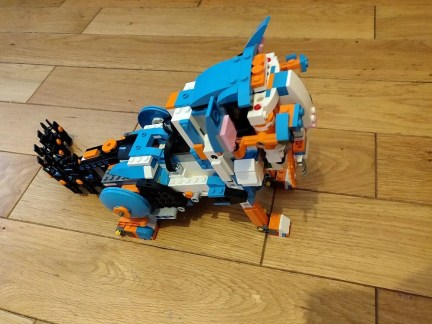 Lego Legoboost cat 4