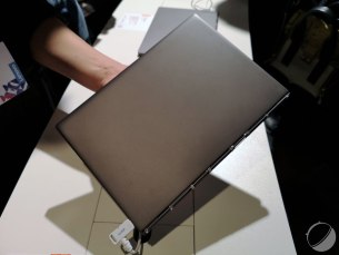 lenovo-yoga-book-ifa-2018-10