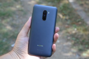 xiaomi-pocophone-f1-aa-hands-on4-1000x667