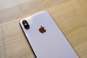 iPhone XS