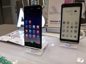 Un nouveau smartphone avec écran arrière e-ink signé HiSense à l’IFA 2018