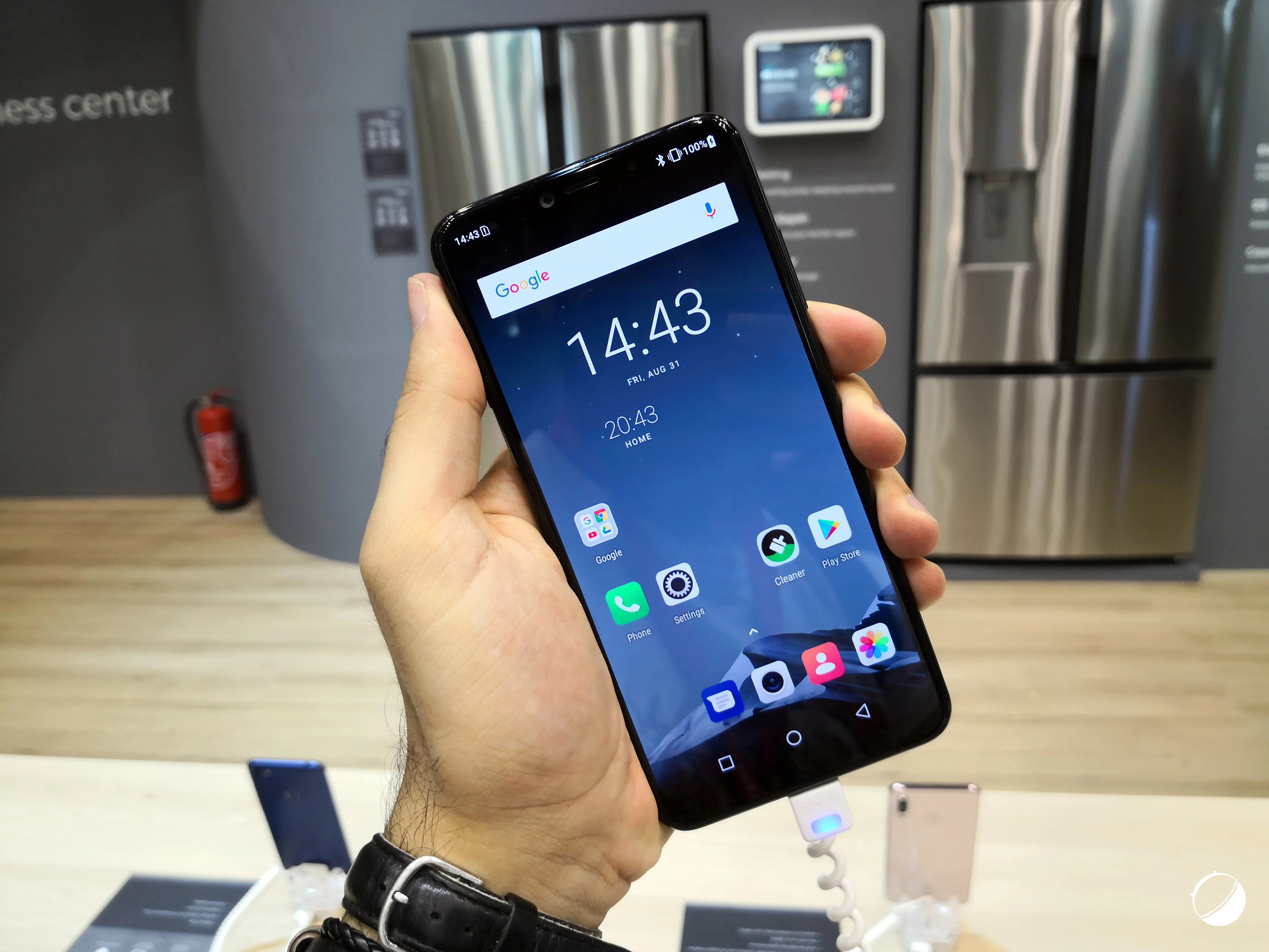 HiSense Infinity H12