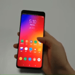 Lenovo Z5 Pro : c’est promis, il sera vraiment borderless cette fois, comme le Mi Mix 3 de Xiaomi