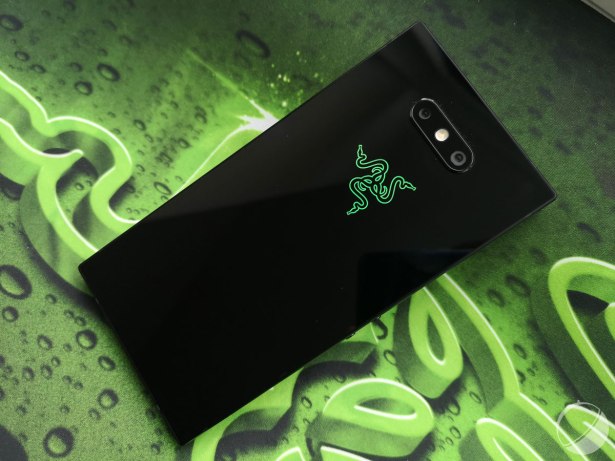 razer-phone-2-pem-05