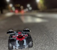 Test Lego DC COMICS Super Heroes Batmobile radiocommandée montée de nuit