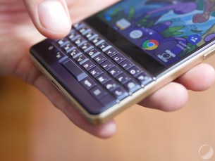 BlackBerry KEY2 LE - FrAndroid - c_P9160107