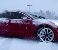 tesla-model-3-winter-driving-snow