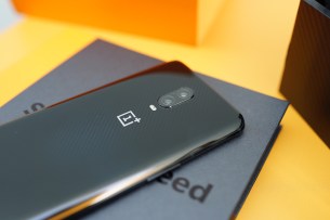 OnePlus 6T McLaren Edition - FrAndroid - DSC05710