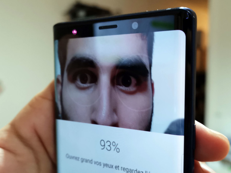 Face ID, lecteur d’empreintes, scanner d’iris : comment votre smartphone se protège… et vous protège