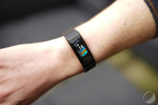 Test du Huawei Band 3 Pro : un bracelet couleur et GPS pour moins de 100 euros
