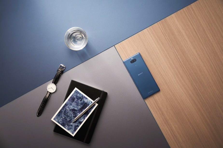 02_Xperia10Plus_lifestyle