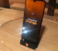 orange-smartphone-5g-01
