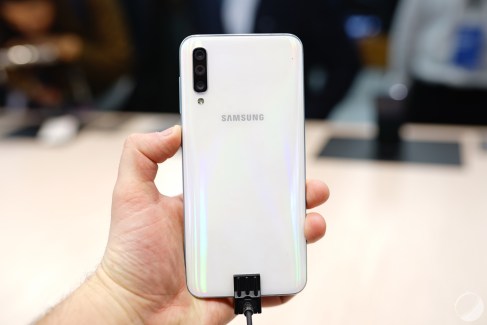 Samsung Galaxy A50 - 130 -  FrAndroid - c_DSC00727