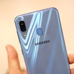 Samsung Galaxy A30 : nos photos et nos premières impressions au MWC 2019