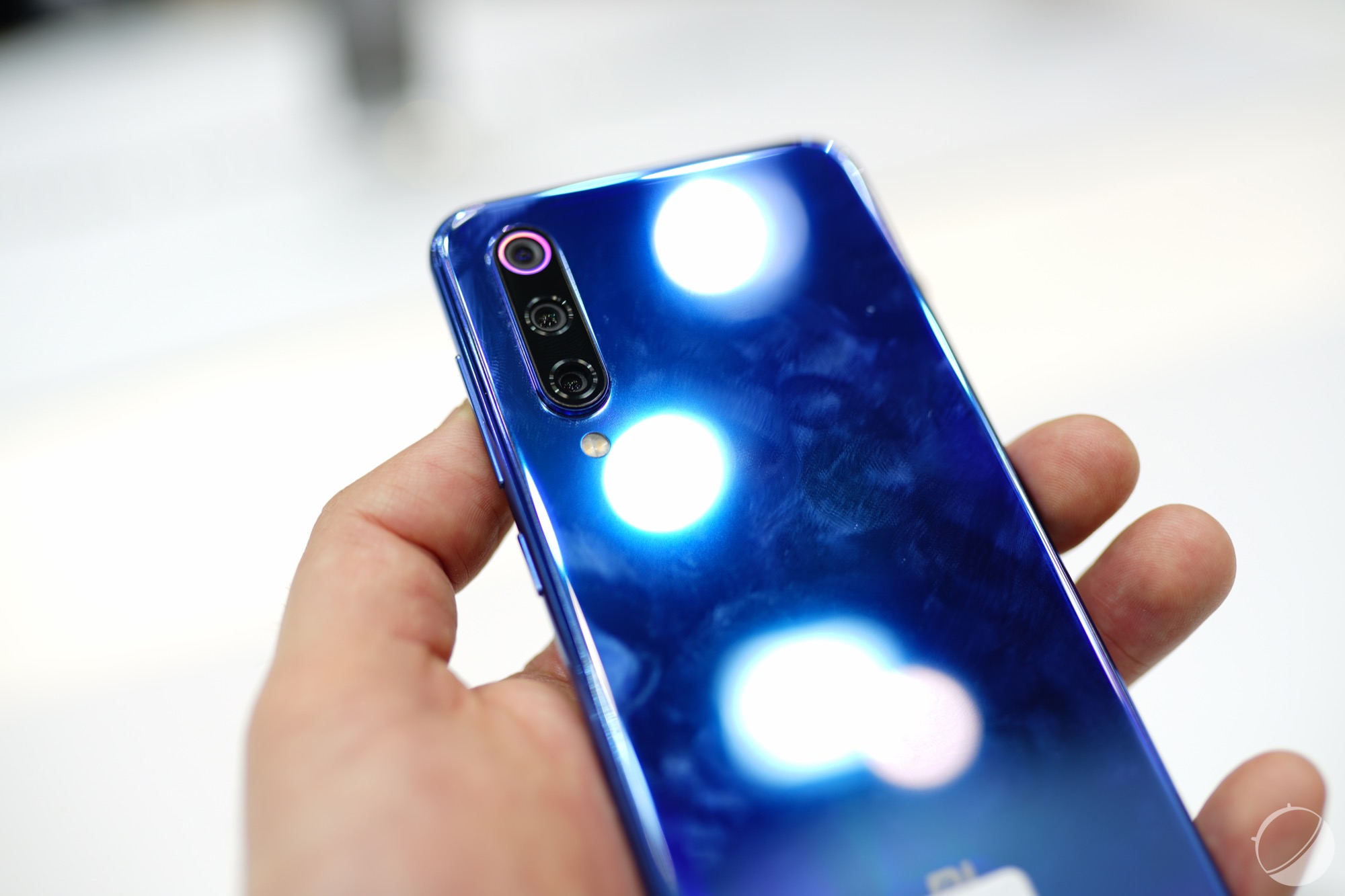 Xiaomi Mi 9 SE - FrAndroid - c_DSC00828