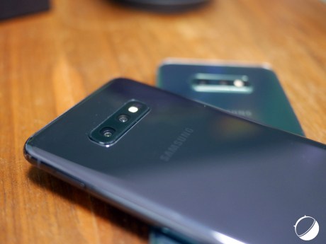 Samsung Galaxy S10e coloris 2