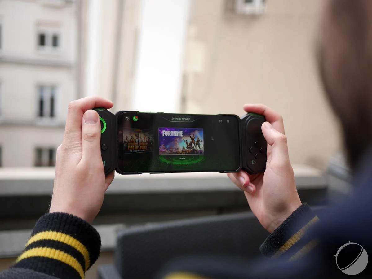 Test du Black Shark 2 : le smartphone qui se voulait Nintendo Switch