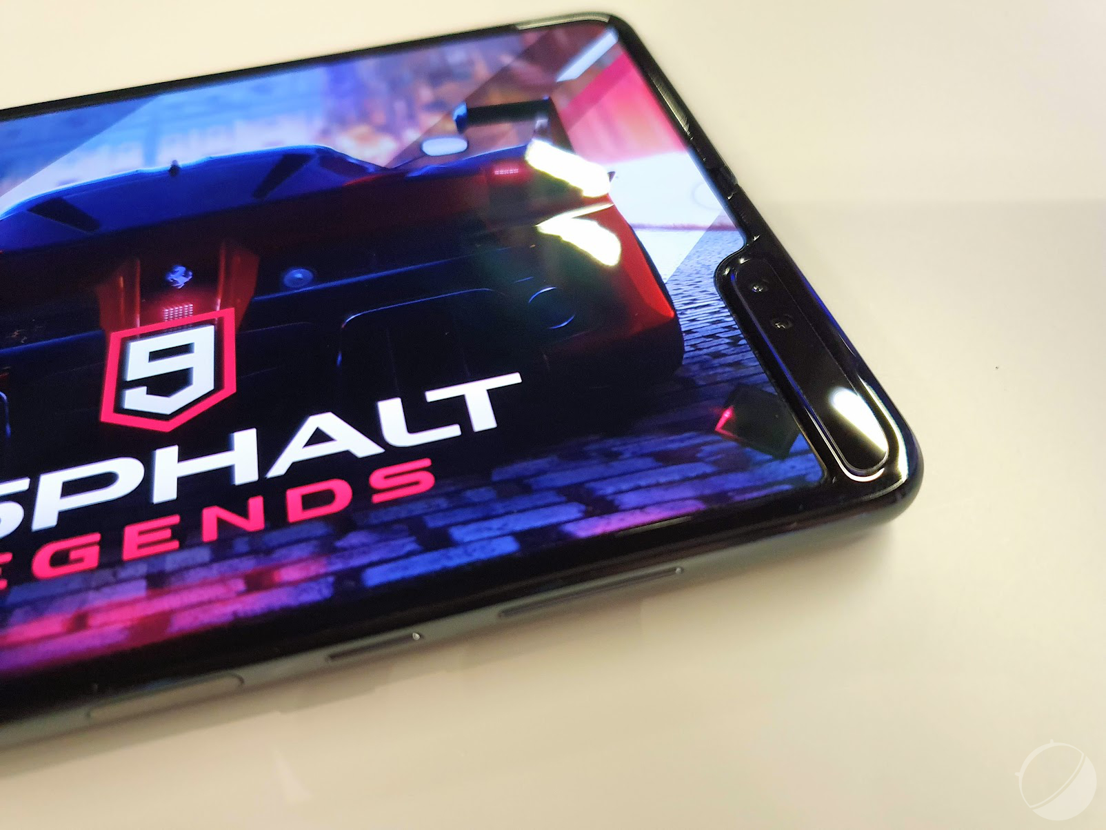 samsung-galaxy-fold- (7)