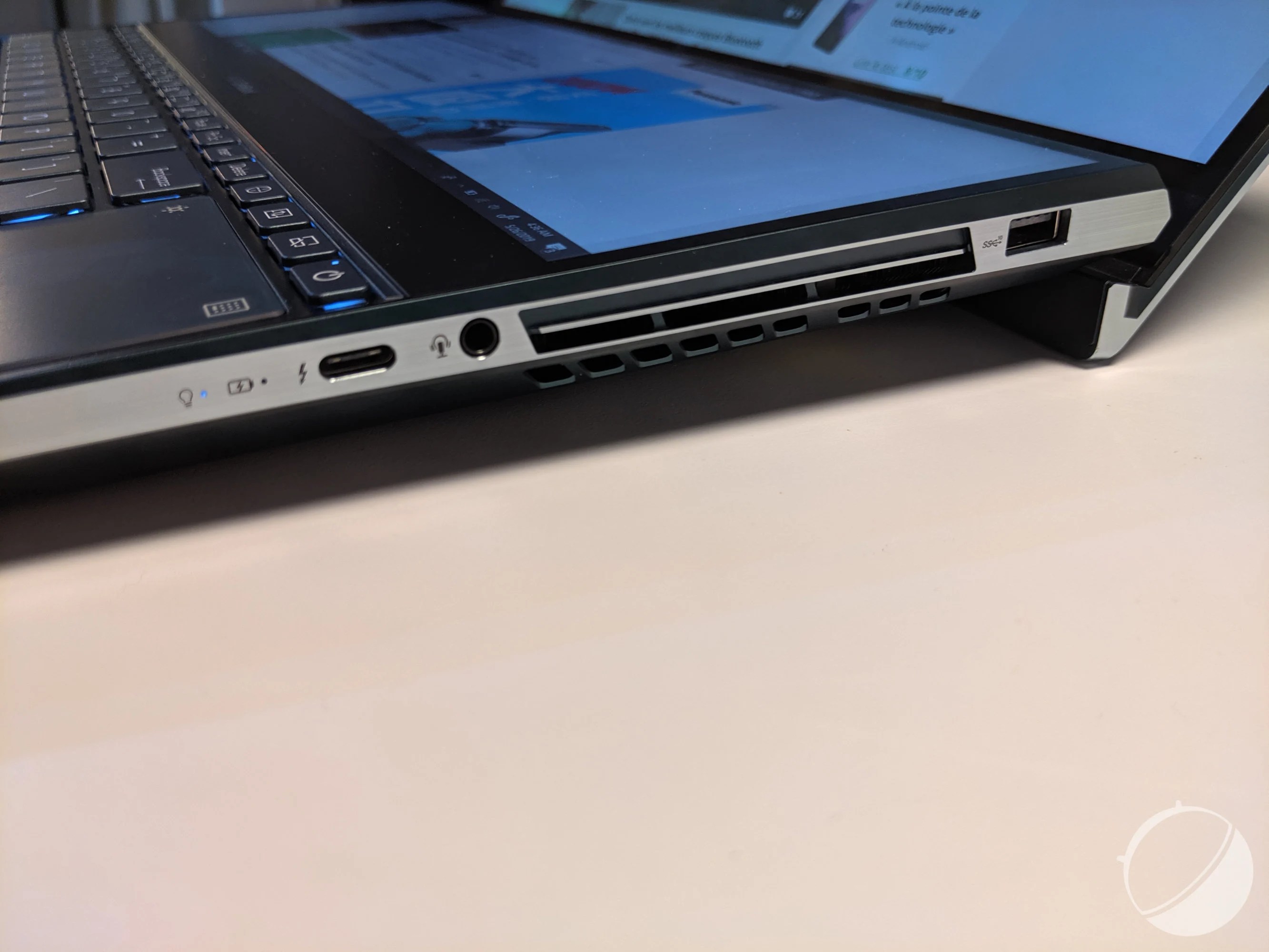 Asus ZenBook Pro Duo prise en main (13)