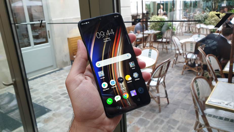 Realme 3 Pro face