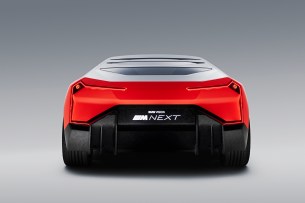 P90355672_highRes_bmw-vision-m-next-st