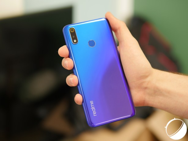 Realme 3 Pro Arriere 2