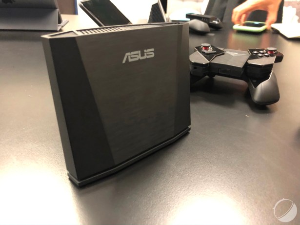 c_Asus_Zenfone_ROG_II__-_FrAndroid_-_IMG_3602