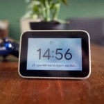 Test du Lenovo Smart Clock : quand le radio-réveil renaît tel un phœnix