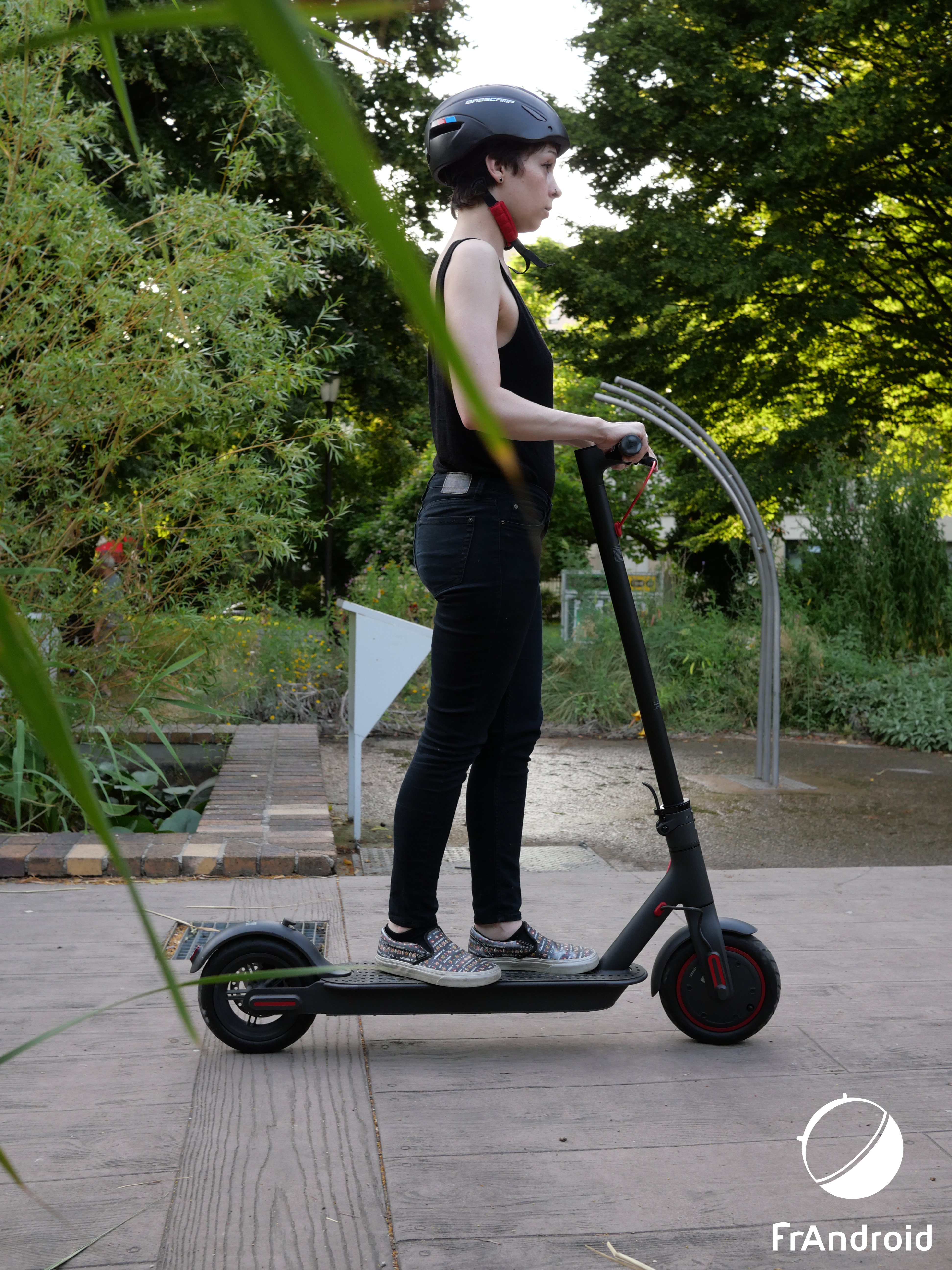 xiaomi-mi-scooter-pro-18