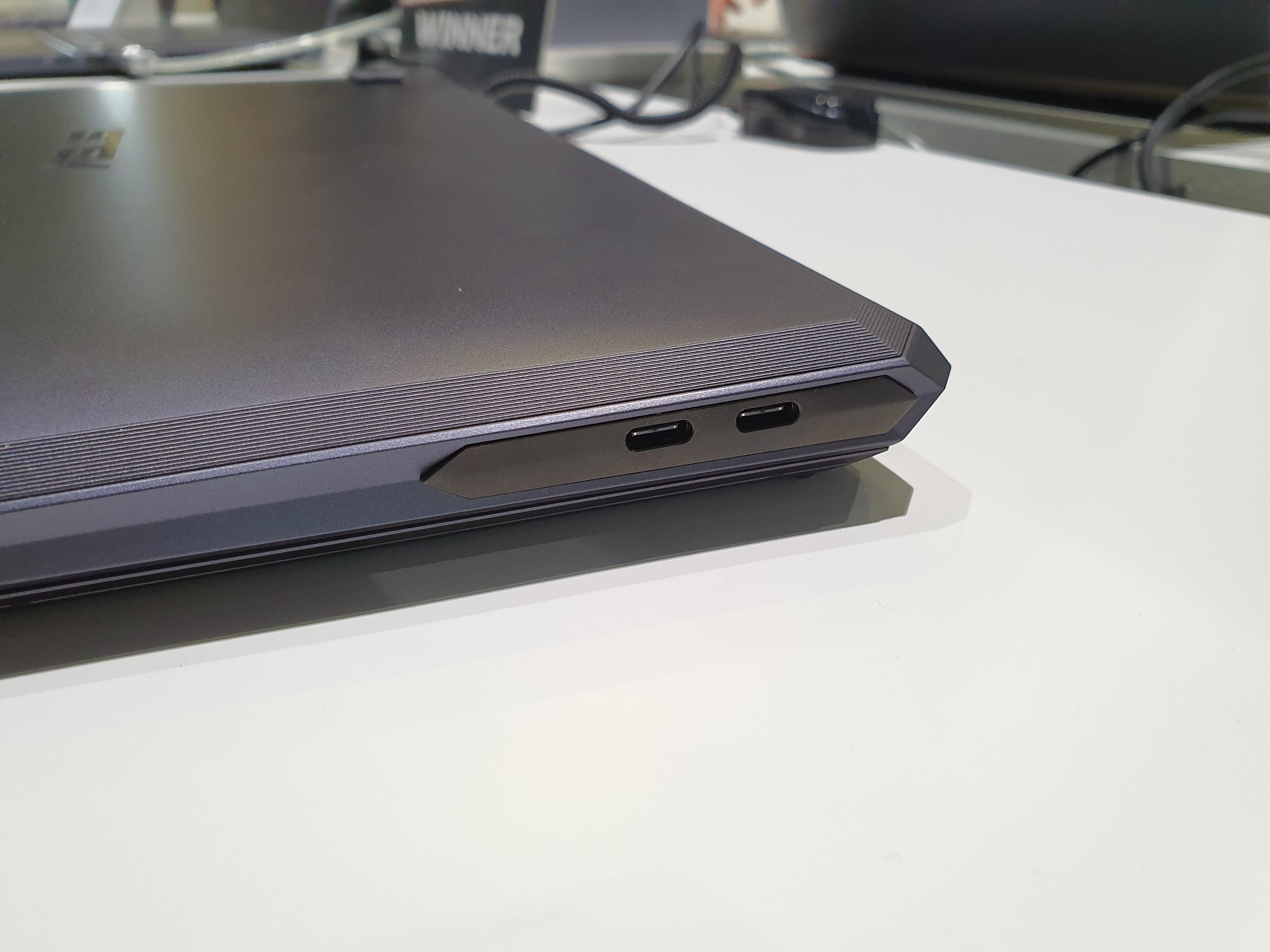 Asus ProArt StudioBook One 5