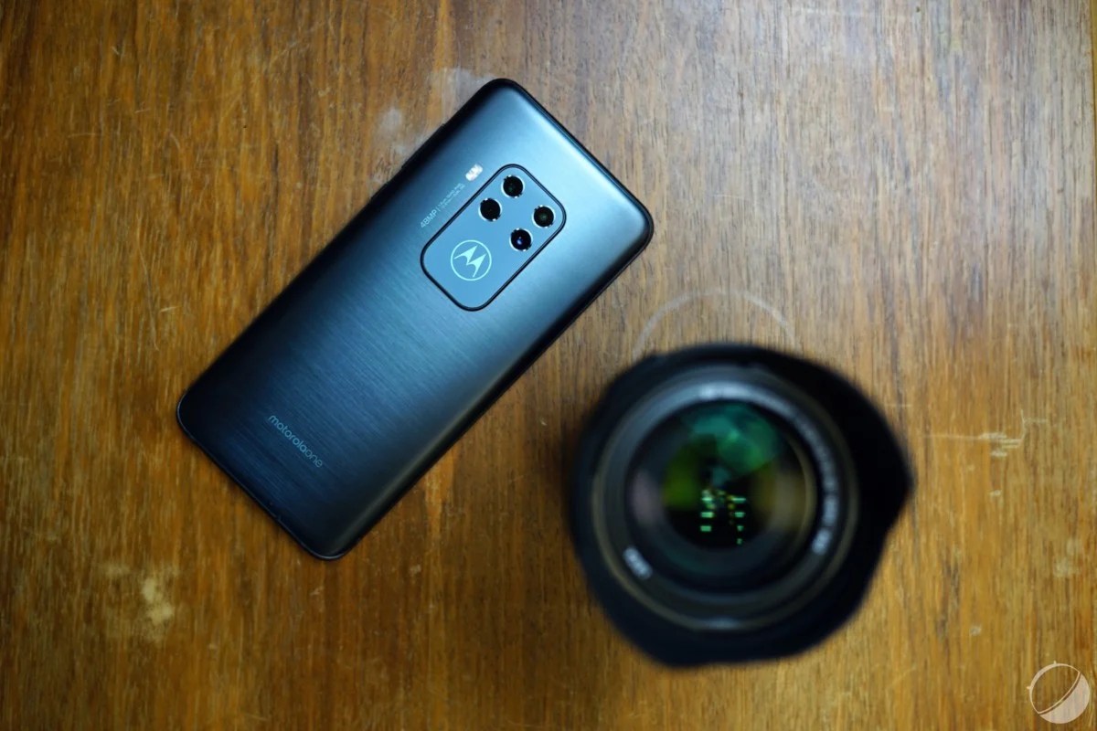 c_Motorola Moto One Zoom – FrAndroid – DSC02044