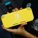La Nintendo Switch Lite fait un carton en France et permet à Nintendo de battre ses objectifs