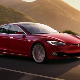 Tesla Model S Plaid dévoilée : un bolide avec 840 km d’autonomie et 1100 chevaux