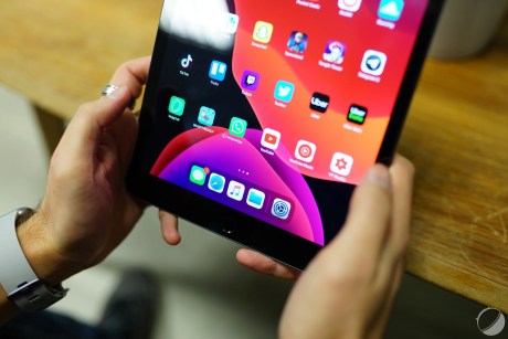 c_iPad 10.2 2019- FrAndroid - DSC02706