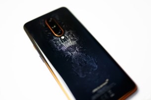 c_OnePlus 7T Pro McLaren Edition - FrAndroid - DSC03300