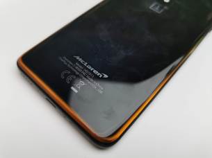 oneplus-7t-pro-mclaren-pem-03