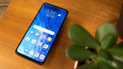 Honor 9X face une