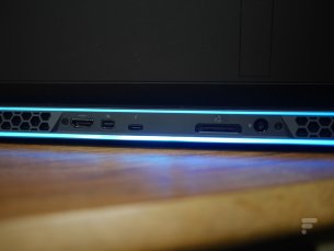 Alienware m17 test photos (13)